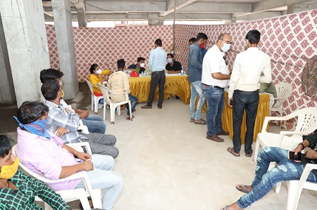 Vihav Group vaccinated 250+ people at their sites as a part of vaccination drive by CREDAI Vadodara and VMC